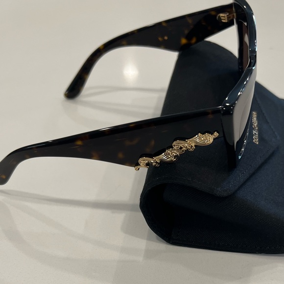 Dolce & Gabbana Cat Eye in Havana - Picture 9 of 9